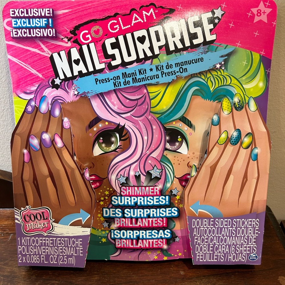 COOL MAKER GO GLAM NAIL SURPRISE SHIMMER EXCLUSIVE MANICURE ( NEW